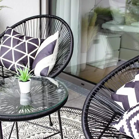 Luxurioeses Neubau-apartment Mit E-lade Parkplatz Daire *